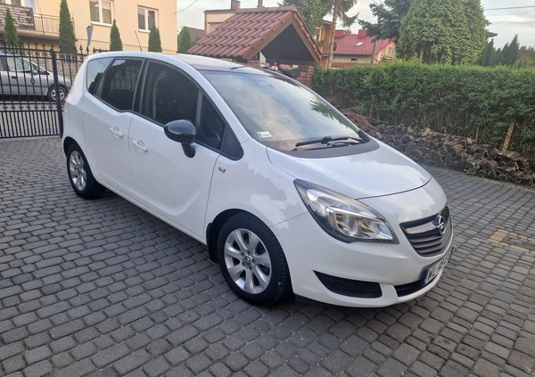 Opel Meriva cena 32600 przebieg: 149600, rok produkcji 2014 z Darłowo małe 79